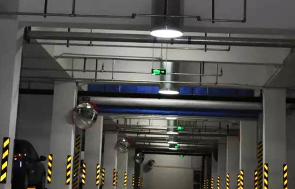 地下停車場(chǎng)